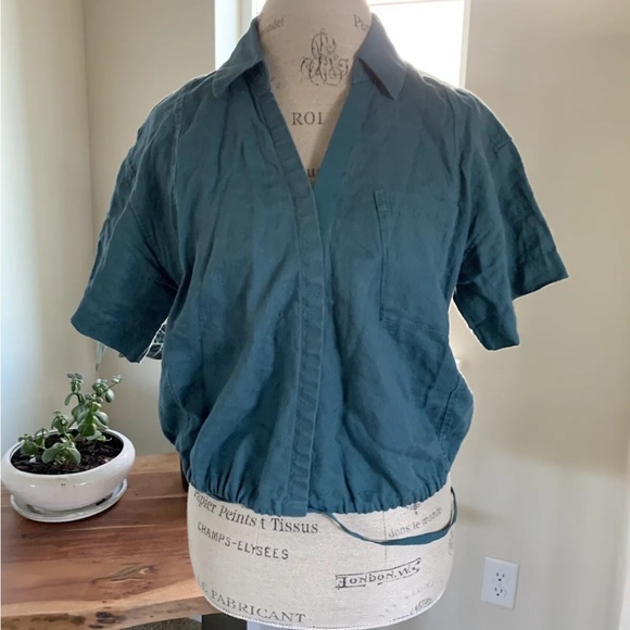 Athleta Women’s 100% Linen Wrap Top Tie Collar Blue Cropped Medium Classic - Picture 7 of 11